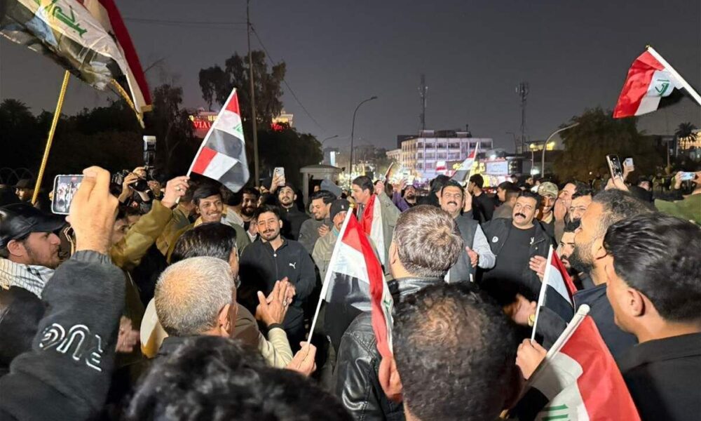 تظاهرات عراقی‌ها در حمایت از نوری المالکی و مخالفت با تهدید ترامپ