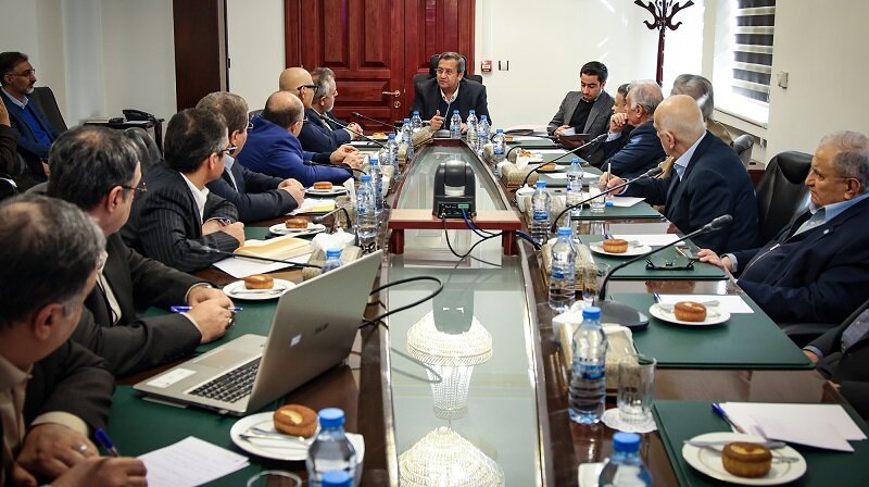 همتی: نتایج مثبت «یکپارچه‌سازی» نرخ ارز به مرور خود را نشان خواهد داد