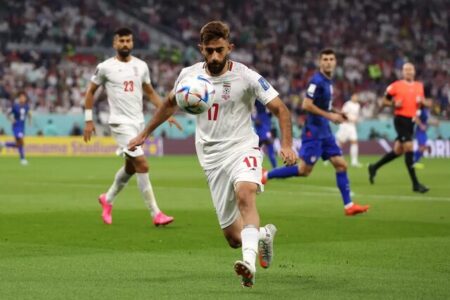 فوتبال ایران توان رقابت با غول‌ها را ندارد، حتی طارمی هم در تیم درجه‌دو بازی می‌کند