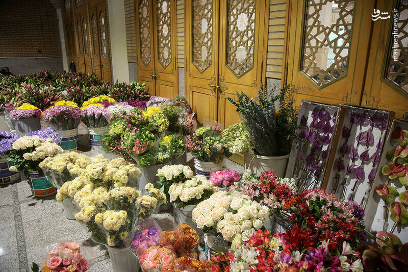 عکس/ ضریح حرم قم گل‌آرایی شد