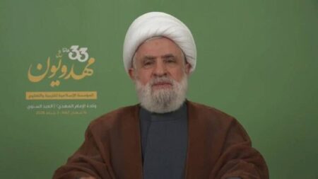 شیخ نعیم قاسم: جمهوری اسلامی ایران مانند نگینی در جهان میدرخشد شیخ نعیم قاسم: جمهوری اسلامی ایران مانند نگینی در جهان میدرخشد