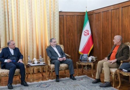 عراقچی: هنر می‌تواند مسیرهای ارتباطی میان ملت‌ها را حفظ کند