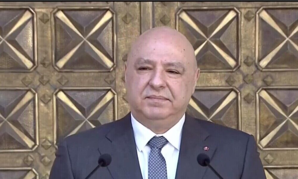 عون: ریختن مواد سمی روی اراضی جنوب لبنان از سوی اسرائیل جنایت است