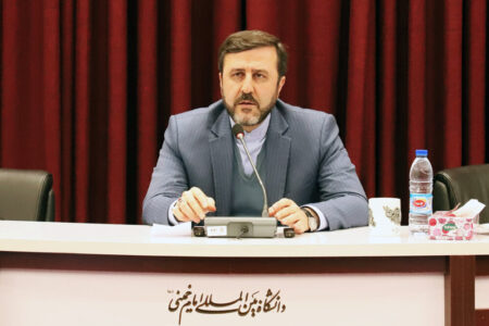 غریب آبادی عازم چین شد