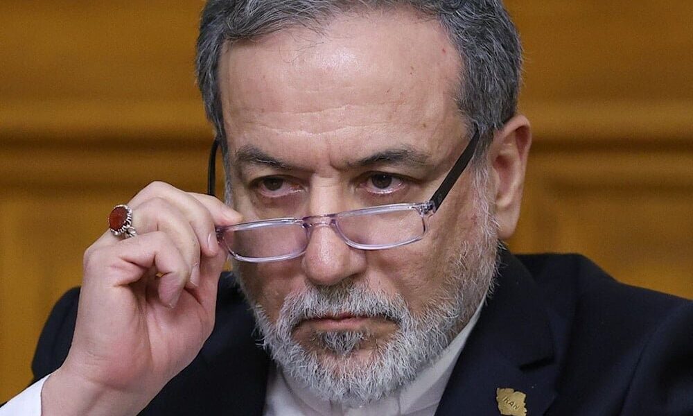 یادآوری عراقچی از توصیه شوم آقای «امریکا_آخر!»