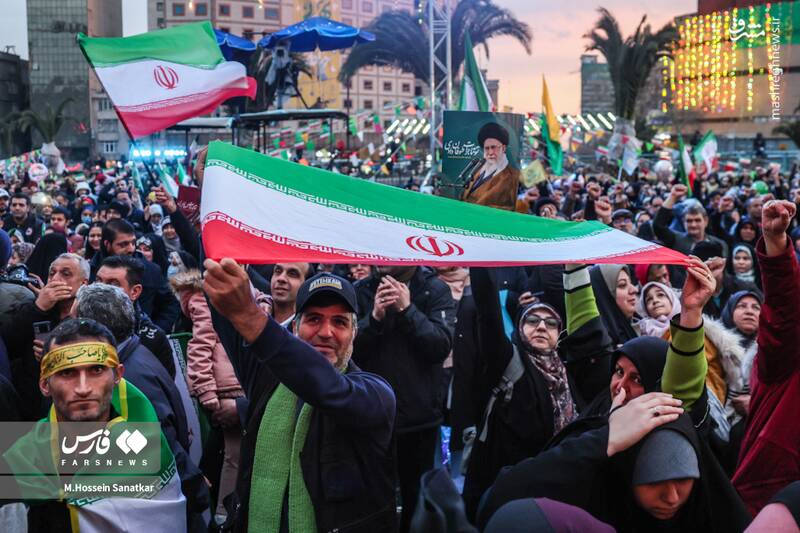 عکس/ اجتماع باشکوه تهرانی‌ها در نیمه‌شعبان