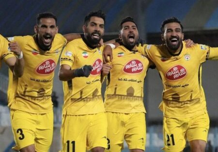 یک استقلالی ترمز تراکتور را کشید، مدعیان خوشحال شدند