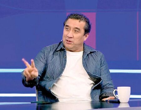 خداداد عزیزی در برابر خبرنگاران به التماس افتاد؛ به ما رحم کنید