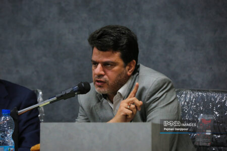 انتصاب مدیران غیربومی با توسعه متوازن استان‌ها هم‌خوانی ندارد