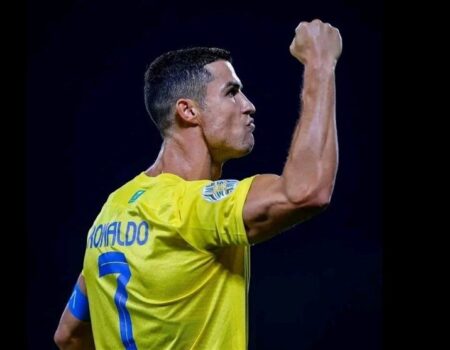 حمله وحشتناک مجری تلویزیون به کریس: اینجا عربستان سعودی است نه عربستانِ رونالدو!