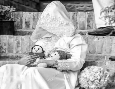 کودک همسرانی که دیده نمی‌شوند؛ پروانه‌هایی که بال‌هایشان می‌سوزد