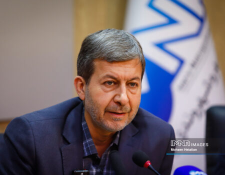 اصفهان را به شهر خورشیدی کشور تبدیل کنیم