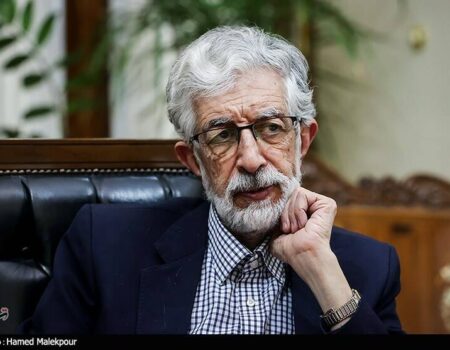 فارسی‌آموزی ۱۰۰ هزار دانشجوی خارجی در ایران