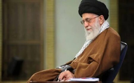 موافقت رهبر انقلاب با عفو و تخفیف مجازات ۲۰۰۰ محکوم قضایی