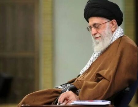 موافقت رهبر انقلاب با عفو و تخفیف مجازات ۲۰۰۰ محکوم قضایی