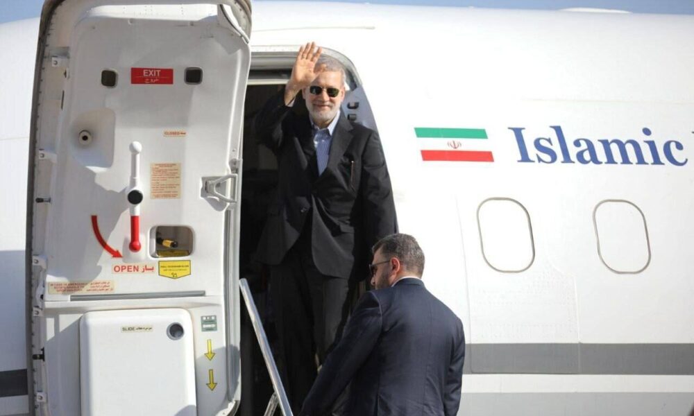 علی لاریجانی وارد دوحه شد