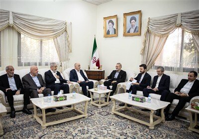 دیدار جمعی از رهبران حماس با لاریجانی در دوحه