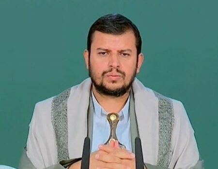 ایران در برابر توطئه صهیونیست‌ها ایستاده است