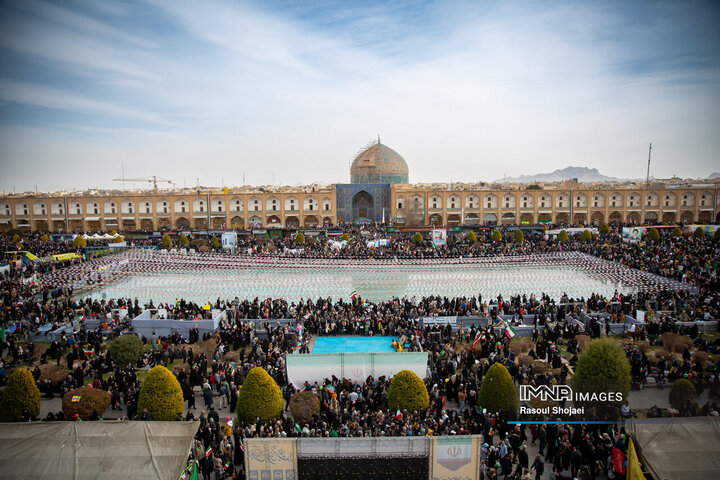 دشمن مایوس شد؛ ۲۲ بهمن ایران در قاب رسانه‌های جهان