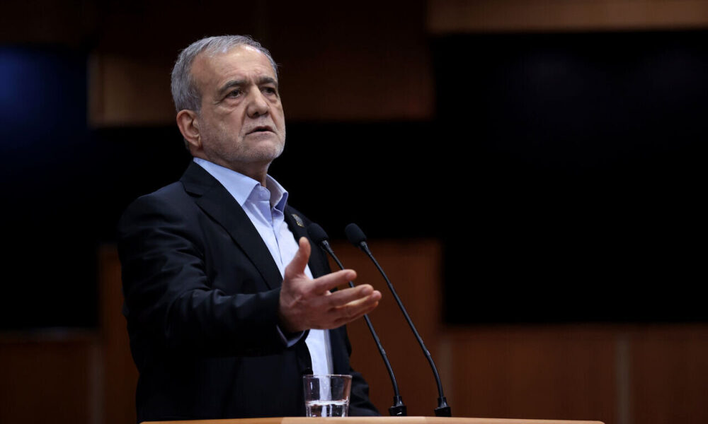 مصمم به عملیاتی کردن پروژه‌های ارتباطی و شریان‌های حیاتی کشور هستیم