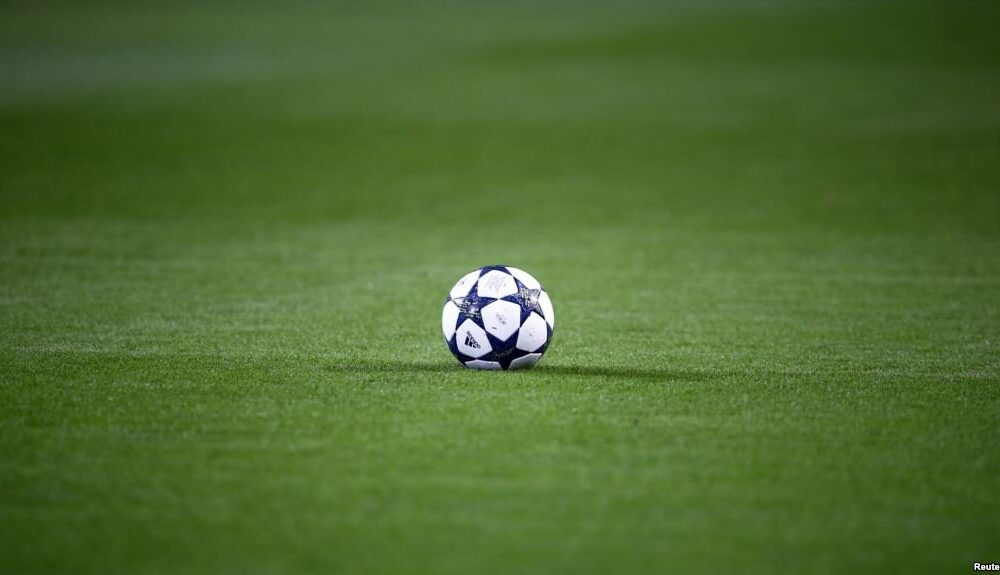 کوچ‌های مشکوک در فوتبال ایران؛ چه کسانی مربیان را جابه‌جا می‌کنند؟