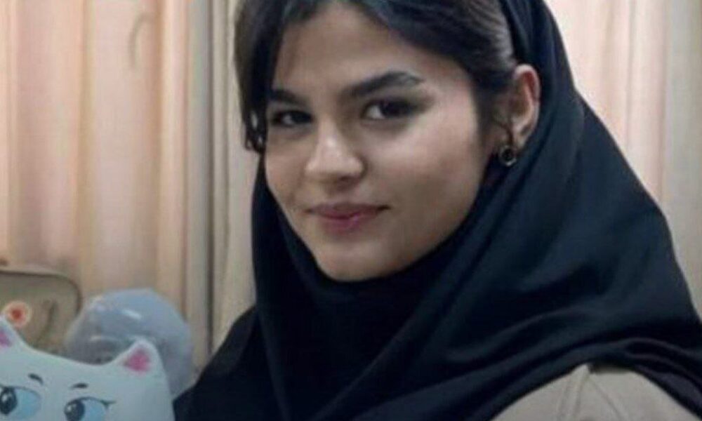 مرحومه ملیکا دادپور