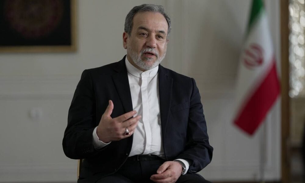 انتقاد عراقچی از اروپایِ ناتوان؛ «بروکسل وزن ژئوپلیتیکی خود را از دست داده است» انتقاد عراقچی از اروپایِ ناتوان؛ «بروکسل وزن ژئوپلیتیکی خود را از دست داده است»