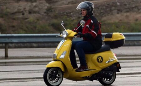 نماینده مجلس: اجازه نمی‌دهم دخترم سوار موتور شود/ بانوان از موتور سه‌چرخ استفاده کنند