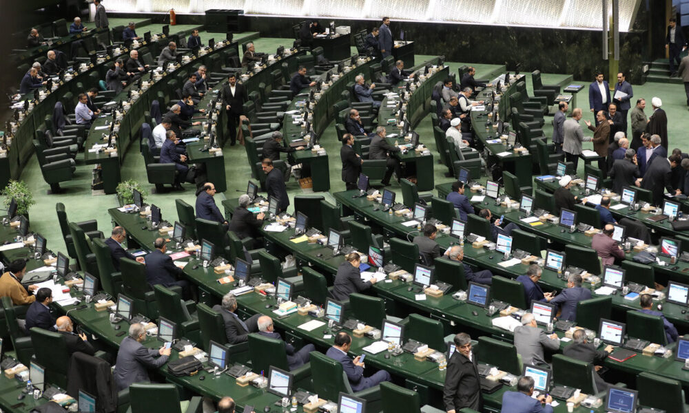 سقف حقوق در بودجه ۱۴۰۵ چقدر است؟ + جزئیات تصویب در مجلس