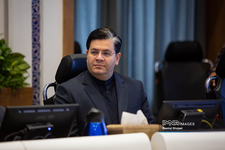 از «اولین پریز شهر» تا شکل‌گیری شبکه شارژ برقی؛ اصفهان پیشتاز توسعه زیرساخت خودروهای برقی