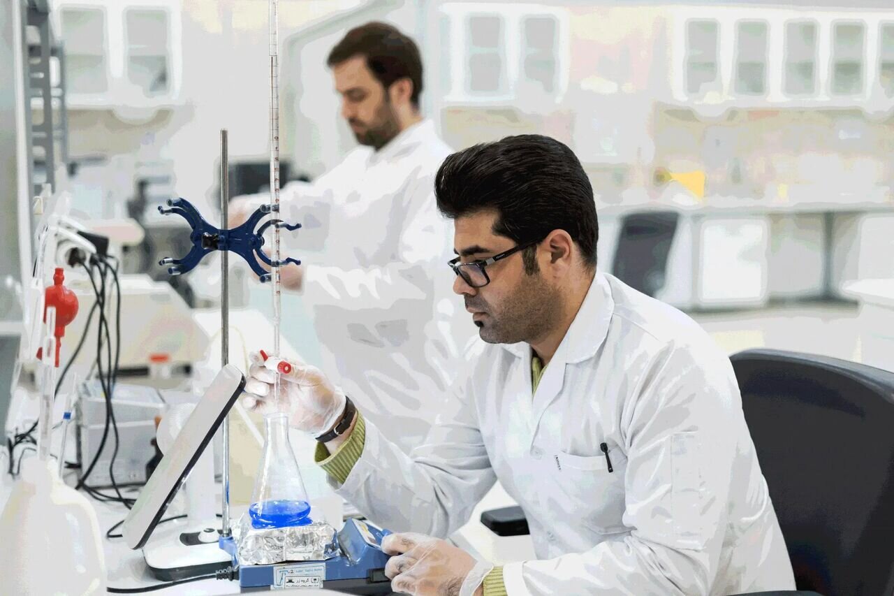 از روایت‌های شهدای دانشمند در کتاب «طلاش کن» تا تولید ۲۵ میلیارد دلاری دانش‌بنیان‌ها