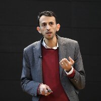 آینده ایران را به این افراد بسپارید