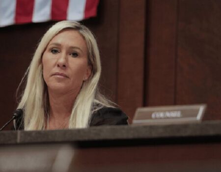 نماینده پیشین کنگره: آمریکایی‌ها جنگ با ایران را نمی‌خواهند