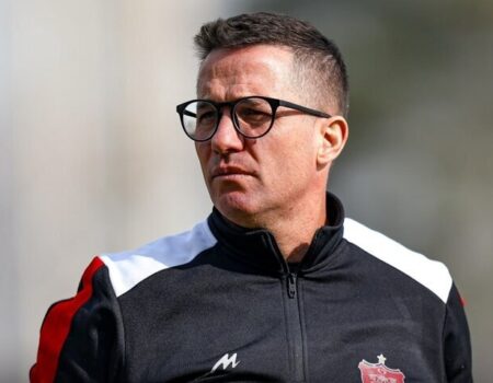 پیغام اوسمار به هواداران پرسپولیس: بیشتر از شما عصبانی هستم اما می‌جنگیم