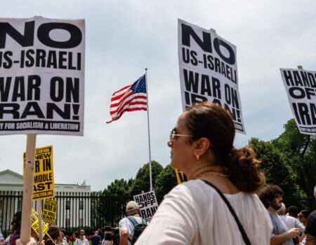 خیزش افکار عمومی آمریکا علیه تکرار اشتباه عراق؛ پاسخ قاطع نه به جنگ در نظرسنجی‌ها