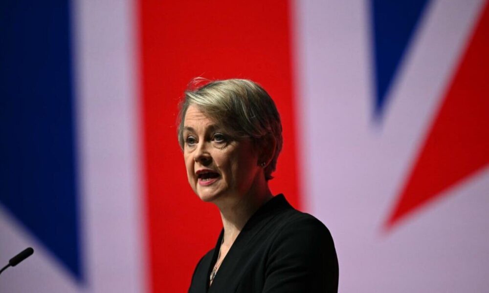 تاکید وزیر خارجه انگلیس بر دیپلماسی هسته‌ای با ایران