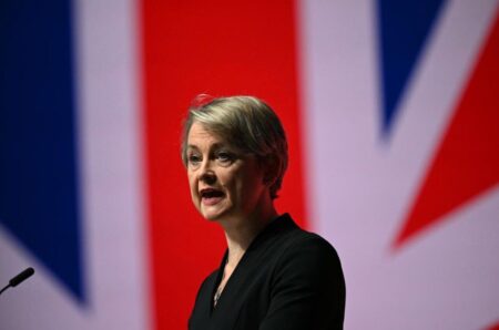 تاکید وزیر خارجه انگلیس بر دیپلماسی هسته‌ای با ایران