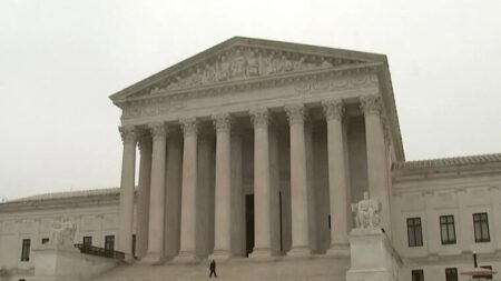 دیوان عالی آمریکا اکثر تعرفه‌های ترامپ را لغو کرد