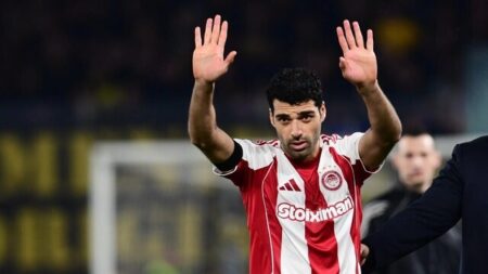 مهدی طارمی چشم انتظار اقدام عربستانی‌ها