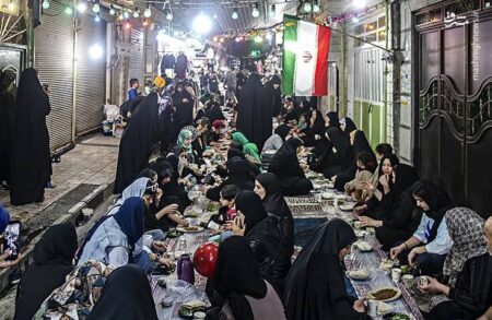 عکس/ مراسم «کوچه افطاری» در تهران