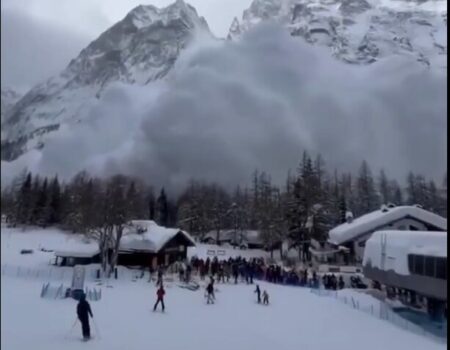 لحظه کشته‌شدن ۲اسکی‌باز در پی سقوط بهمن را ببینید