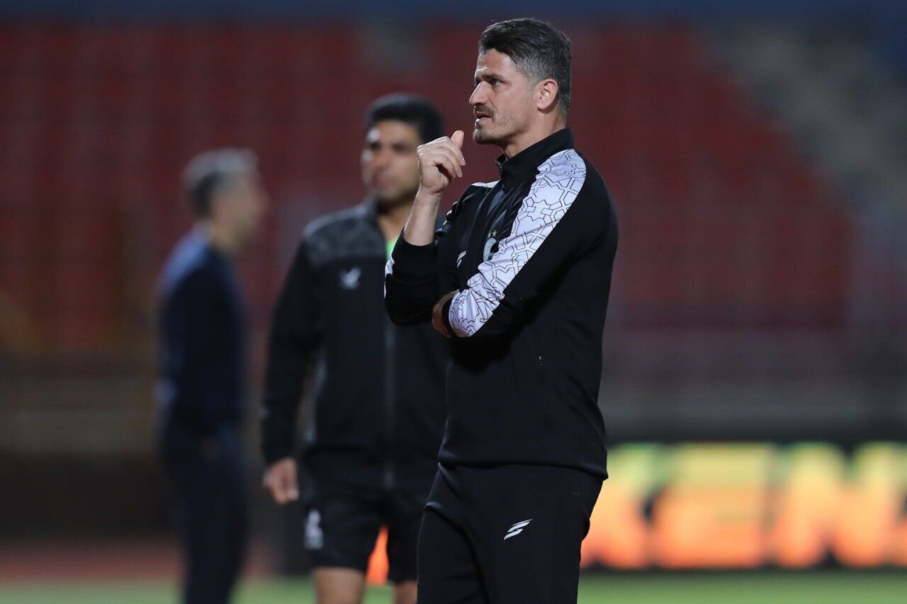 آقای جبلی! وریا غفوری با سانسور شما حذف نمی‌شود/ ماجرای کاپیتانی که سمت مردم ایستاد