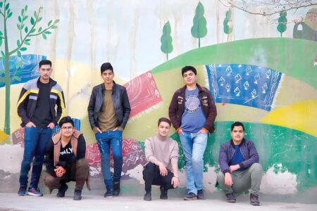 نشست‌ «گفتمان کاهش رنج مردم» روزنامه اطلاعات؛ نسل «زد» اگر دیده و شنیده نشود، از تعامل فاصله می‌گیرد