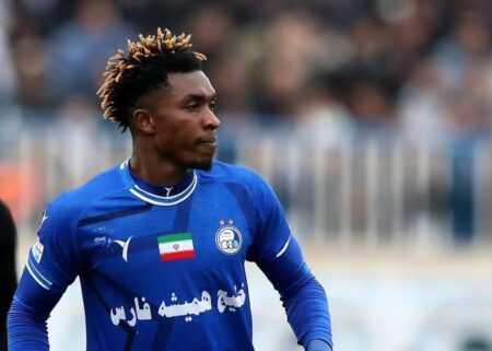 ستاره جدا شده به استقلال برمی‌گردد