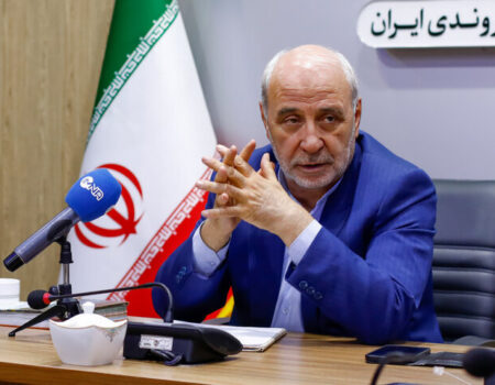 مشکل اساسی اقتصاد کشور با وجود استیضاح وزیر اقتصاد همچنان پابرجاست