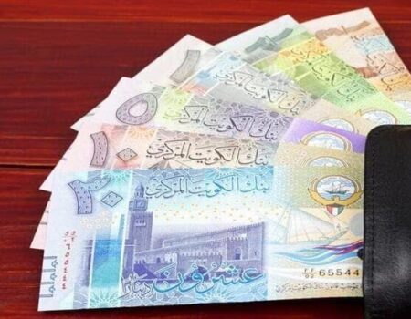 فروش ارز زیارتی اربعین از ۲۰ تیر/ ۲۰۰ هزار دینار برای هر نفر