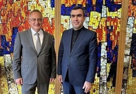 روسیه و ایران بر ضرورت خروج نیروهای صهیونیستی از خاک لبنان تأکید کردند روسیه و ایران بر ضرورت خروج نیروهای صهیونیستی از خاک لبنان تأکید کردند