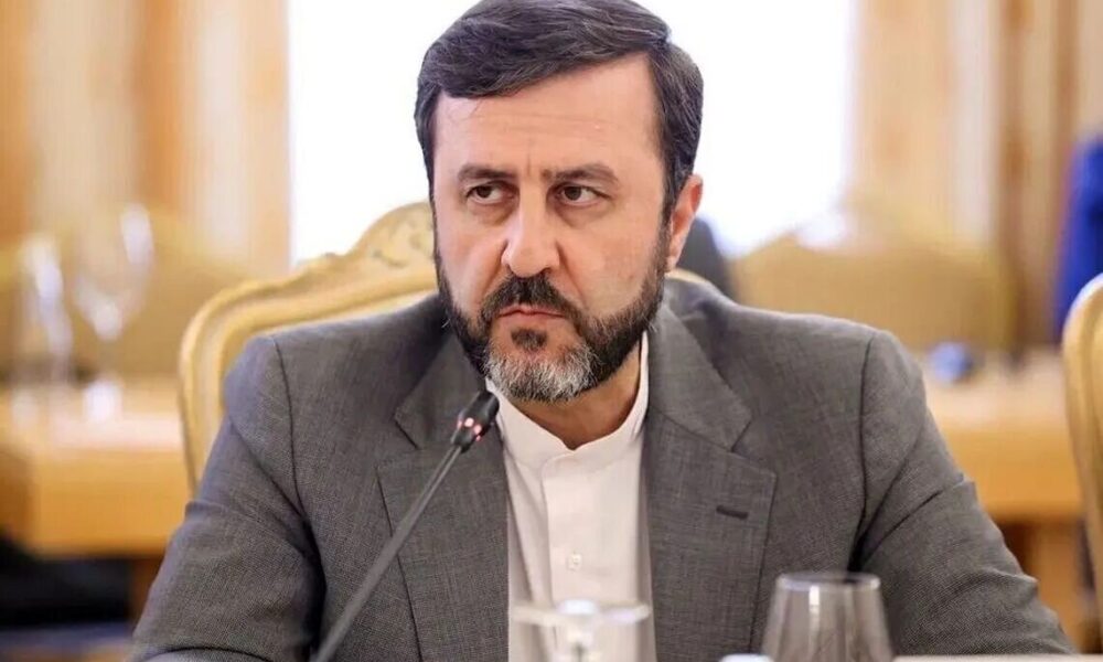 غریب‌آبادی: مین‌زدایی تنگه هرمز فقط توسط ایران انجام می‌شود