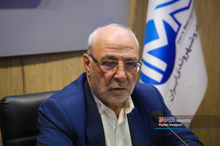 مدیریت تنگه هرمز در اختیار ایران است/ نمایندگان به‌صورت مستمر پیگیر منافع ملت هستند