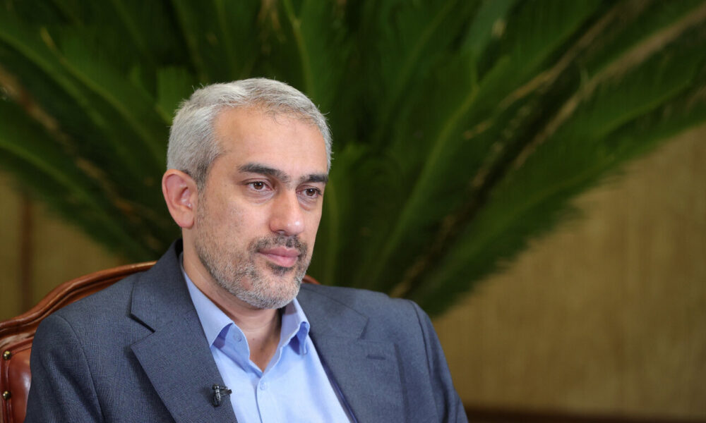 دستور وزیر اقتصاد به مدیران بانک‌ها برای تسریع در بازگشت خدمات پایدار بانکی